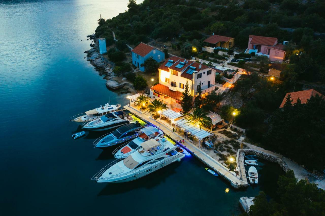 Villa Rava Hotel & Restaurant Εξωτερικό φωτογραφία